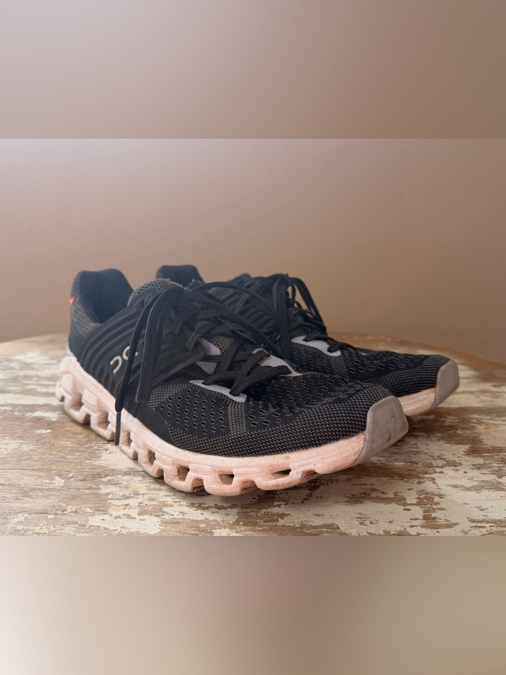 On Cloud Women’s Black Athletic Shoes